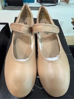 NWT TAP SHOES FOR DANCE Tan Mary Jane flat  various sizes by TheatricaLs